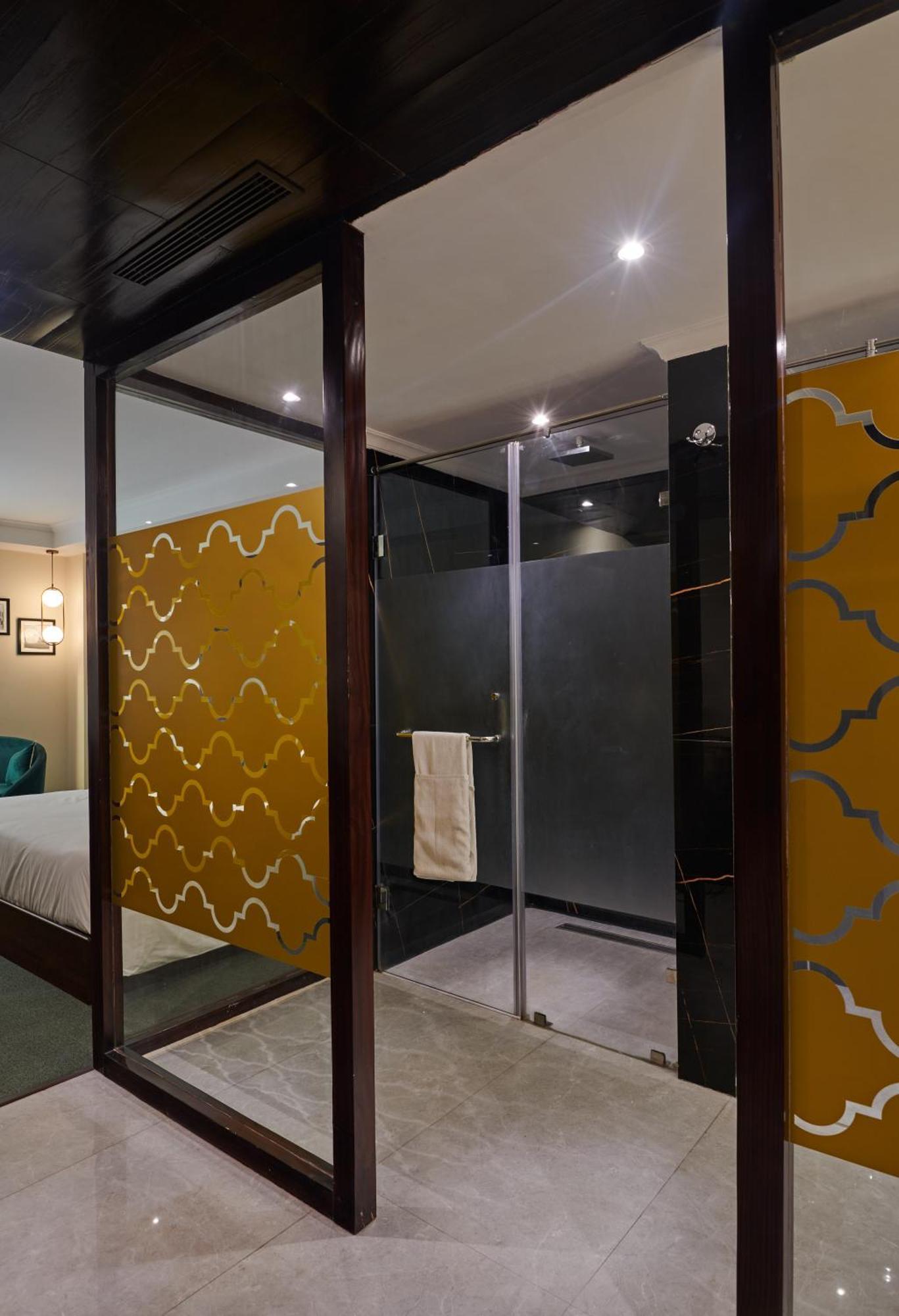 Deventure Sarovar Portico Patel Nagar ニューデリー エクステリア 写真