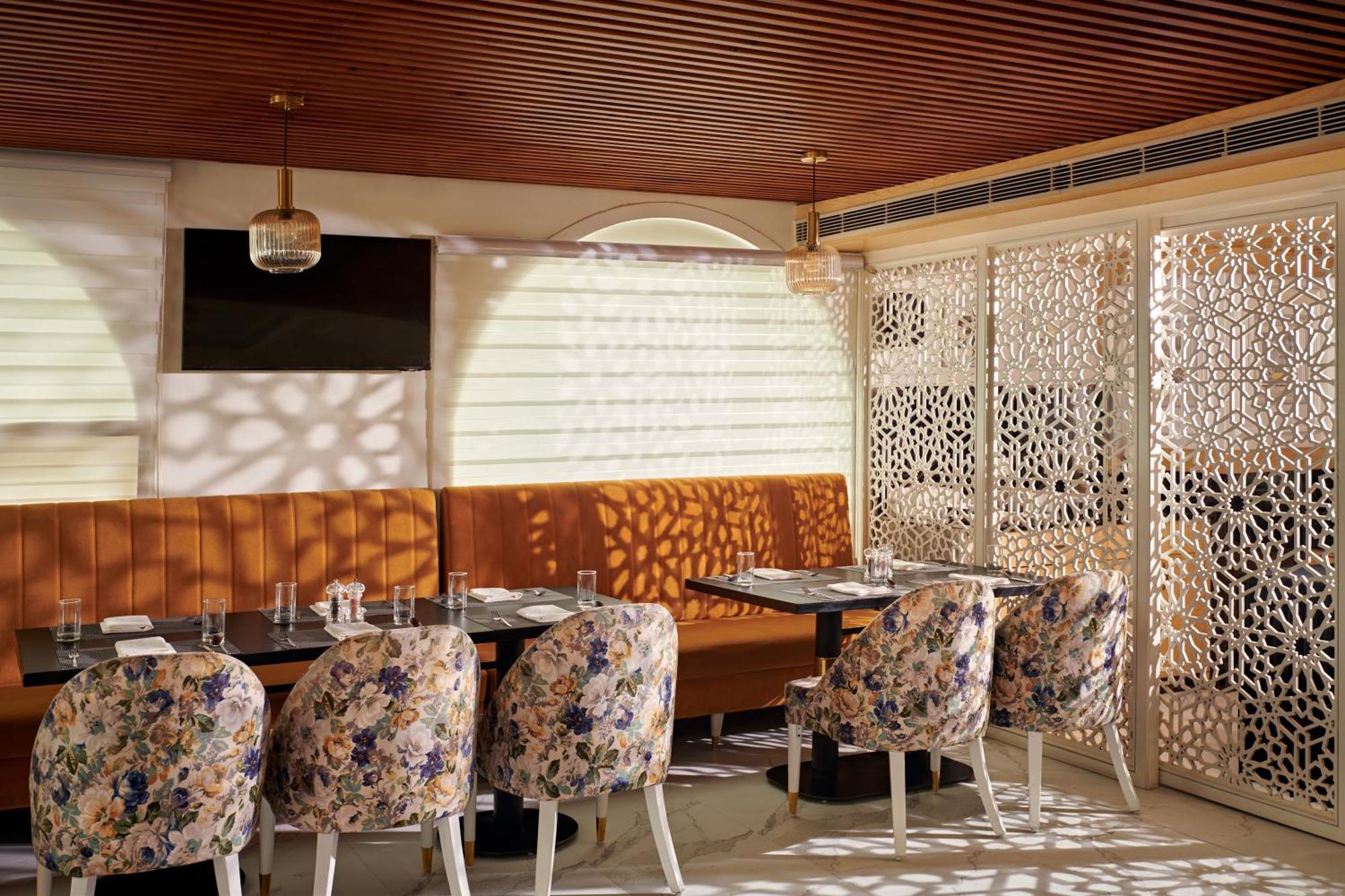 Deventure Sarovar Portico Patel Nagar ニューデリー エクステリア 写真