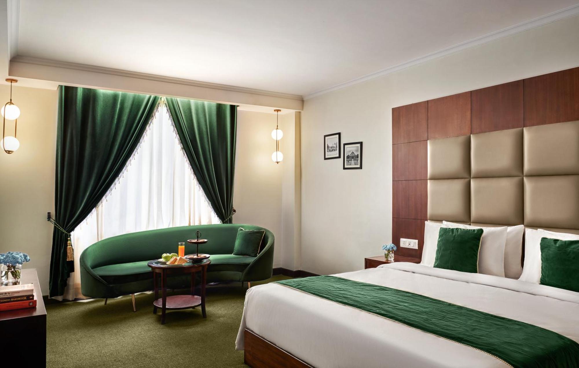 Deventure Sarovar Portico Patel Nagar ニューデリー エクステリア 写真