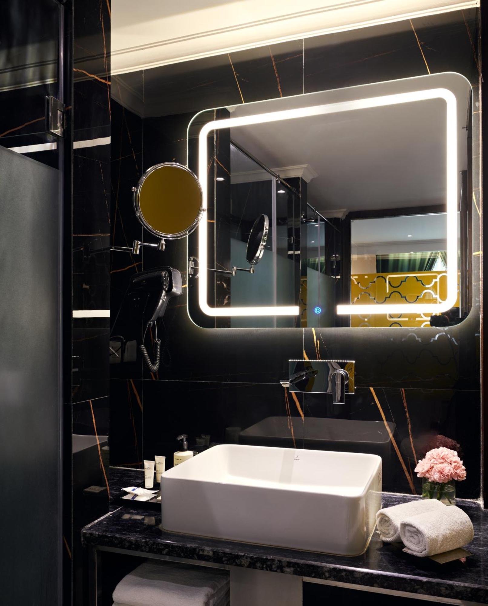 Deventure Sarovar Portico Patel Nagar ニューデリー エクステリア 写真
