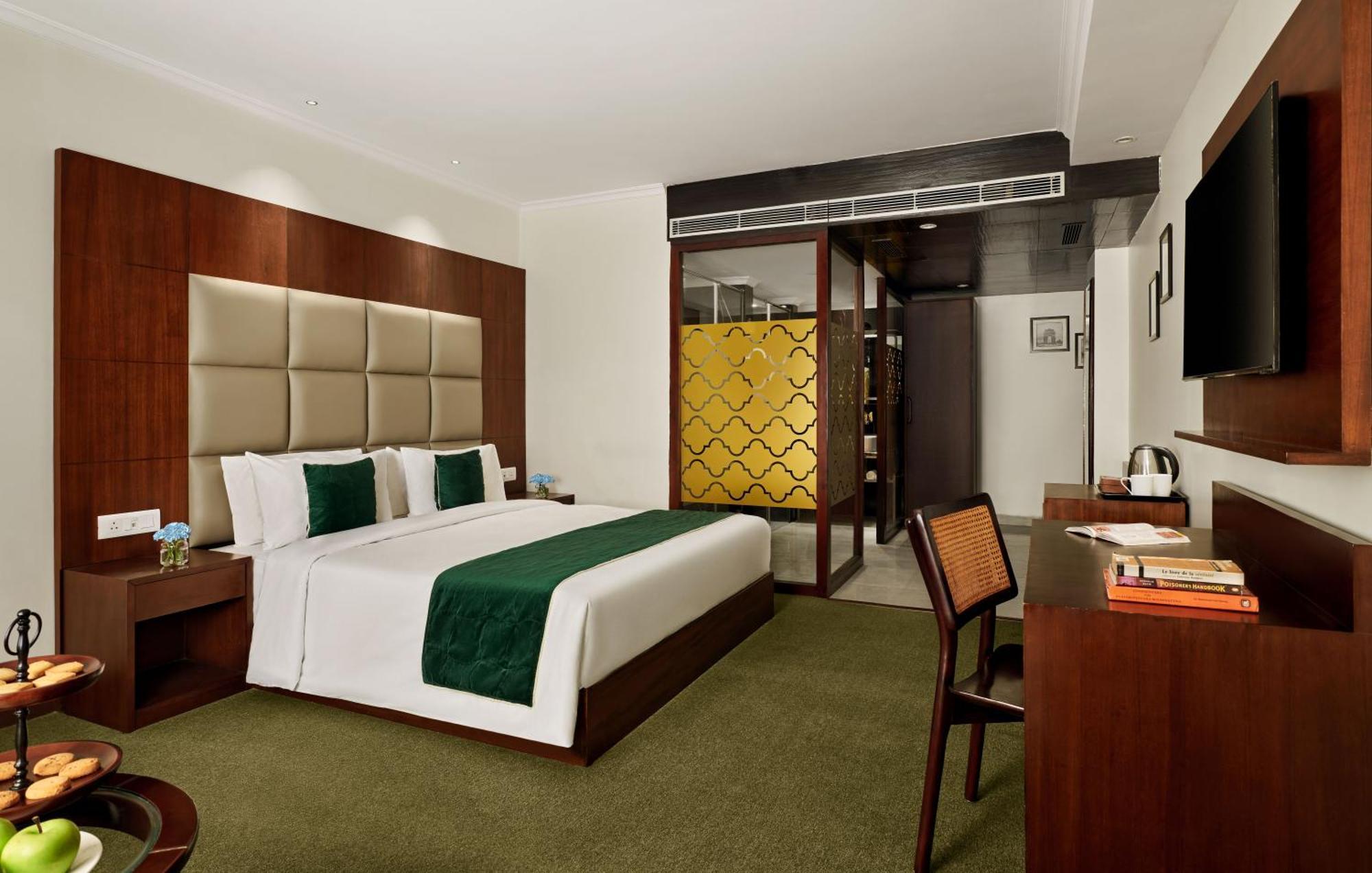 Deventure Sarovar Portico Patel Nagar ニューデリー エクステリア 写真